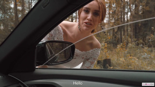 Москвич с удовольствием выебал невесту в соблазнительных чулочках