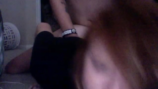 Поц удобно пристроился и жарит сзади свою барышню