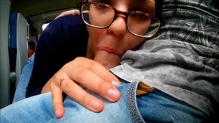 Минетик в автобусе от попутчицы