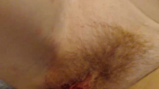 Активный Паренек кончает в свою девку перед вебкамерой