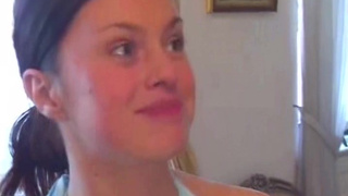 Русские суки отсасывают члены и сношаются с иностранными клиентами