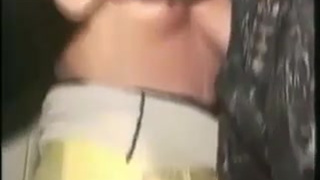 Любовник поимел русскую телку в колготках прямо на кухне