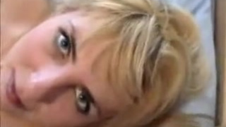 Ебарь великолепно затрахал свою любовницу на большой диване