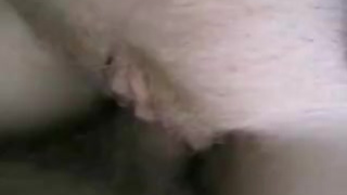 Русская мохнатая киска ласково скачет на упругом торчке