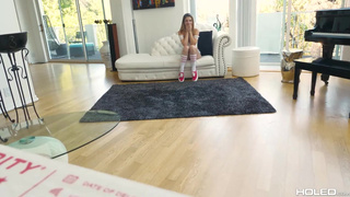 Жесткий перепихон после сладкого куни для малышки в калготочках заканчивается анальным оргазмом