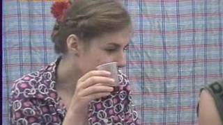 Милая телка напилась и стала разводить на секс бойфренда