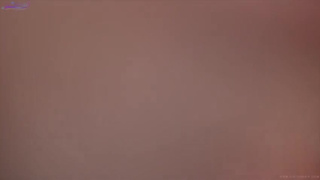 Рыжая дамочка ебется в очко и в пизду с парнем и секс машиной