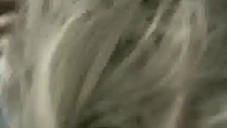 Юной человек горячо пердолит свою красавицу по собачьи на кушетке