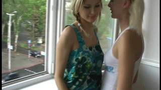 Любительское видео секса двух русских лесбиянок