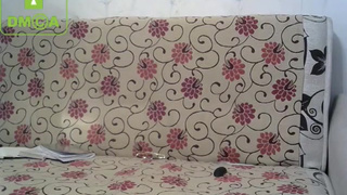 Делает отсос на вебку другу ботанику