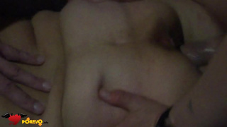 Чуваки делают частное порно и шпилят захмелевшую русскую шмару