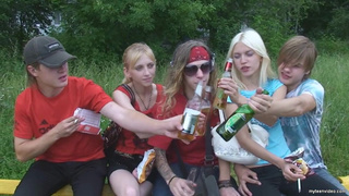 Бухие студенты шпилятся в задницу