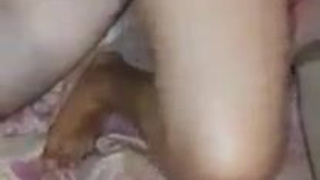 Трахают замужнюю в анус и в рот