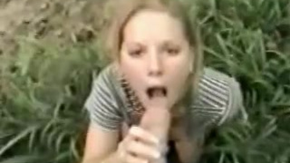 Специально остановились жены у поля, чтобы женушка соснула болт