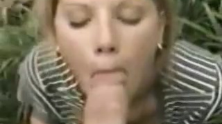 Специально остановились жены у поля, чтобы женушка соснула болт