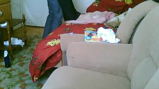 Сосед со своей малышкой решили заснять на камеру частный секс