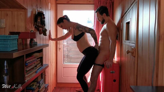 Шлюховатая мамочка дает мне лучший сухой секс. Мокрая Келли.