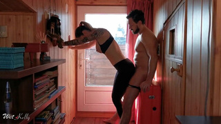 Шлюховатая мамочка дает мне лучший сухой секс. Мокрая Келли.