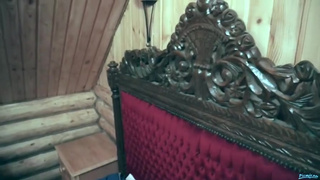 Похотливая любимая позвала подружайку для группового порева