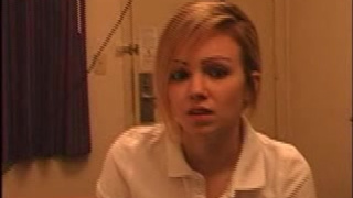 Самая неопытная сука в городе пришла ублажать клиента