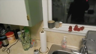 Сеструха разделась и отдалась брату