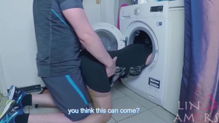 Выебал застрявшую соседку и по тихому снял процесс на камеру