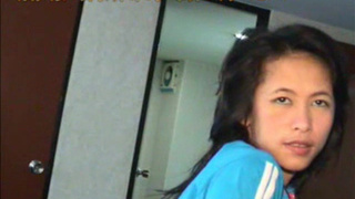 Хер шпилит китаянку все глубже и глубже