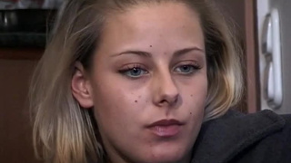 Анальный кастинг Пьера Вудмана с румынской застенчивой девой