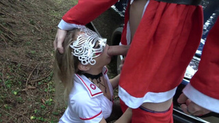 Гребаный стыд! Похотливый Санта пердолит медсестру посерди леса