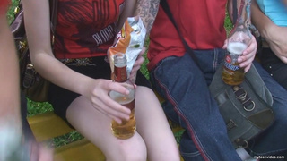 Неопытные русские студенты бухнули на улице и трахнулись на хате