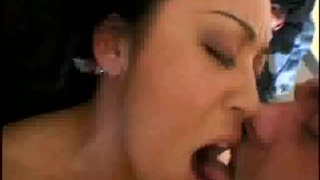 Любительский частный секс с длинноволосой принцессой