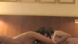 Любимая с подружкой сделали подарок мужику в качестве минета