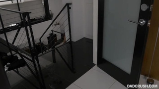 Уговорил на секс сестренку и её красивую подружку