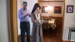 Брат дрючит рачком сиськастую сестричку в чулочках