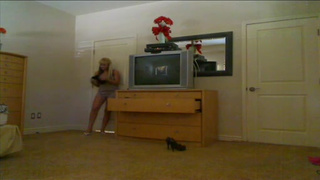 Супруга попросила ебаря трахнуть себя на камеру