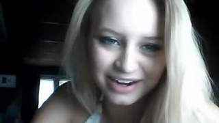 Снял на камеру как пердолит блондиночку в анал