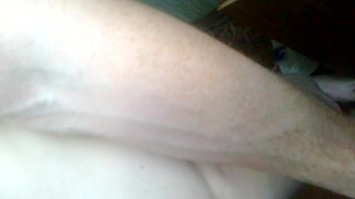 Хотел спустить все внутрь но благоверная попросила кончить на животик