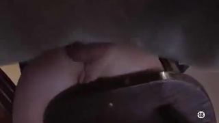 Подошел и засадил пенис в попочку девке