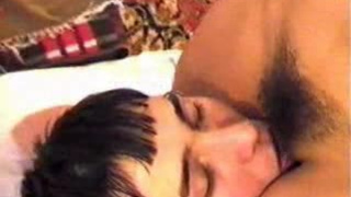 Русская мамка заставила сыночка отлизать ей и трахнула его