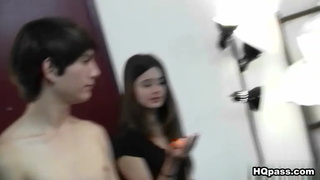 Чешские студенты замутили в общаге горячую оргию