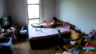 Брат спалил сеструху за мастурбацией и шантажом заставил трахаться