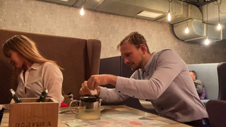 Подсыпал незнакомке афродизиак в чай и отжарил в туалете кафе