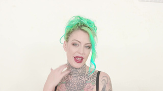 Глубокая глотка и анальный секс с негром от взрослой блондинки Phoenix Madina