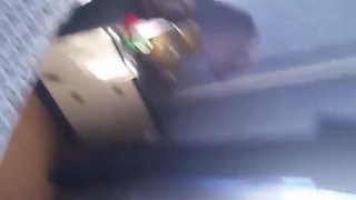 Русская опытная тетка снимает домашнее видео своего шикарного тела