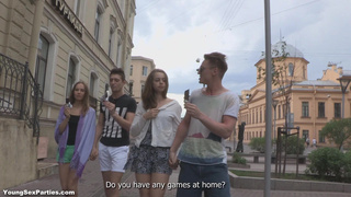 Любительское порно русских студентов на кушетке