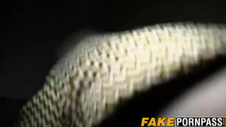 Белокурая Девушка сразу согласилась на частный секс