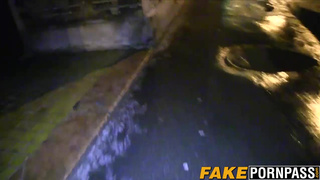 Белокурая Девушка сразу согласилась на частный секс