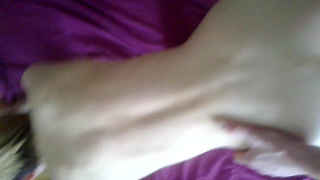 Занялся сексом дома с коротковолосой второй половинкой на камеру