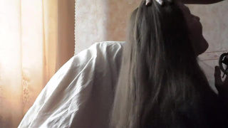 Пацан по собачьи ебёт неопытную подружайку у себя дома