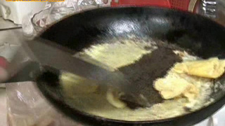 Наивная блондиночка напилась и начала оральный секс